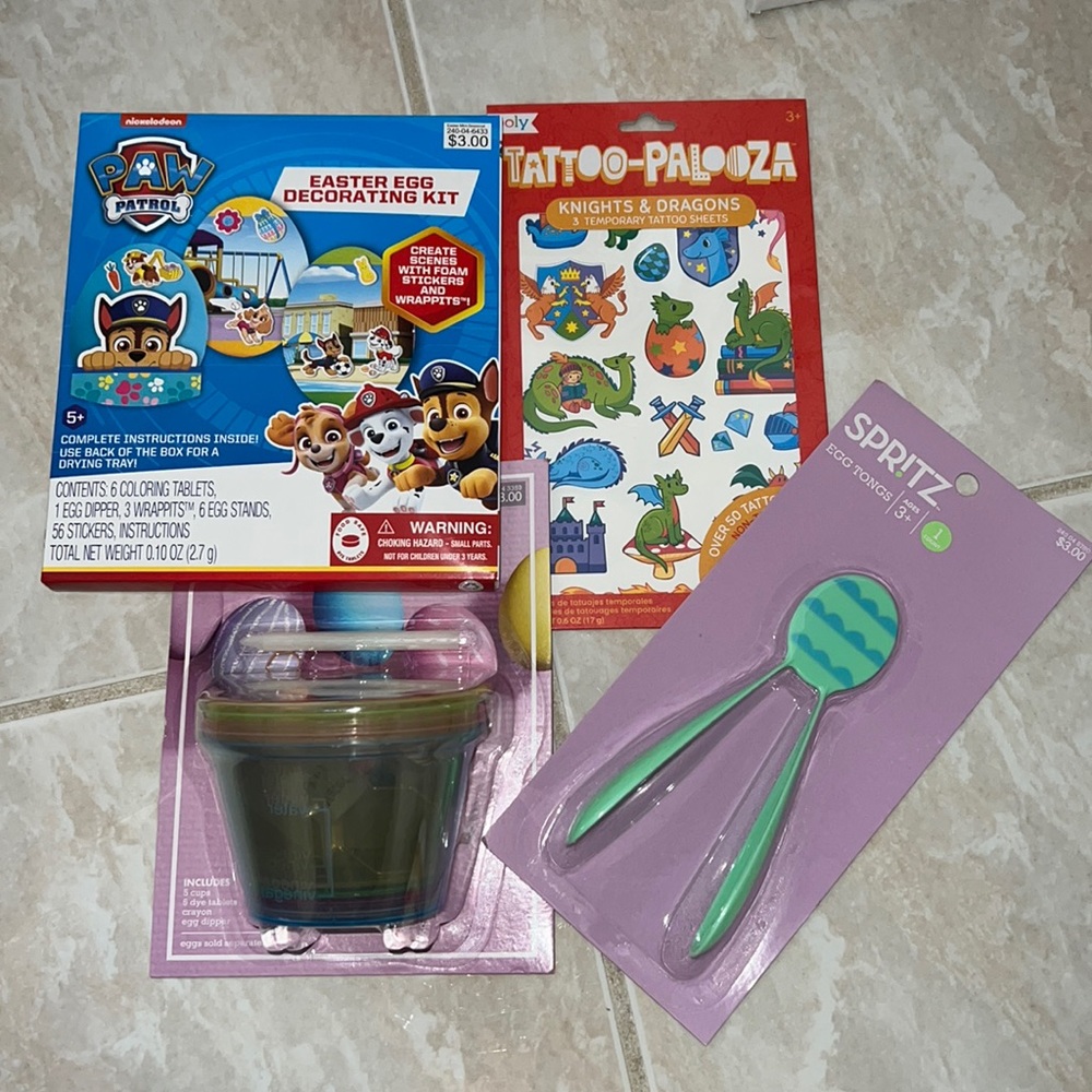 NWT 4pc Paw Patel x Dinosaur Egg Decorating set
